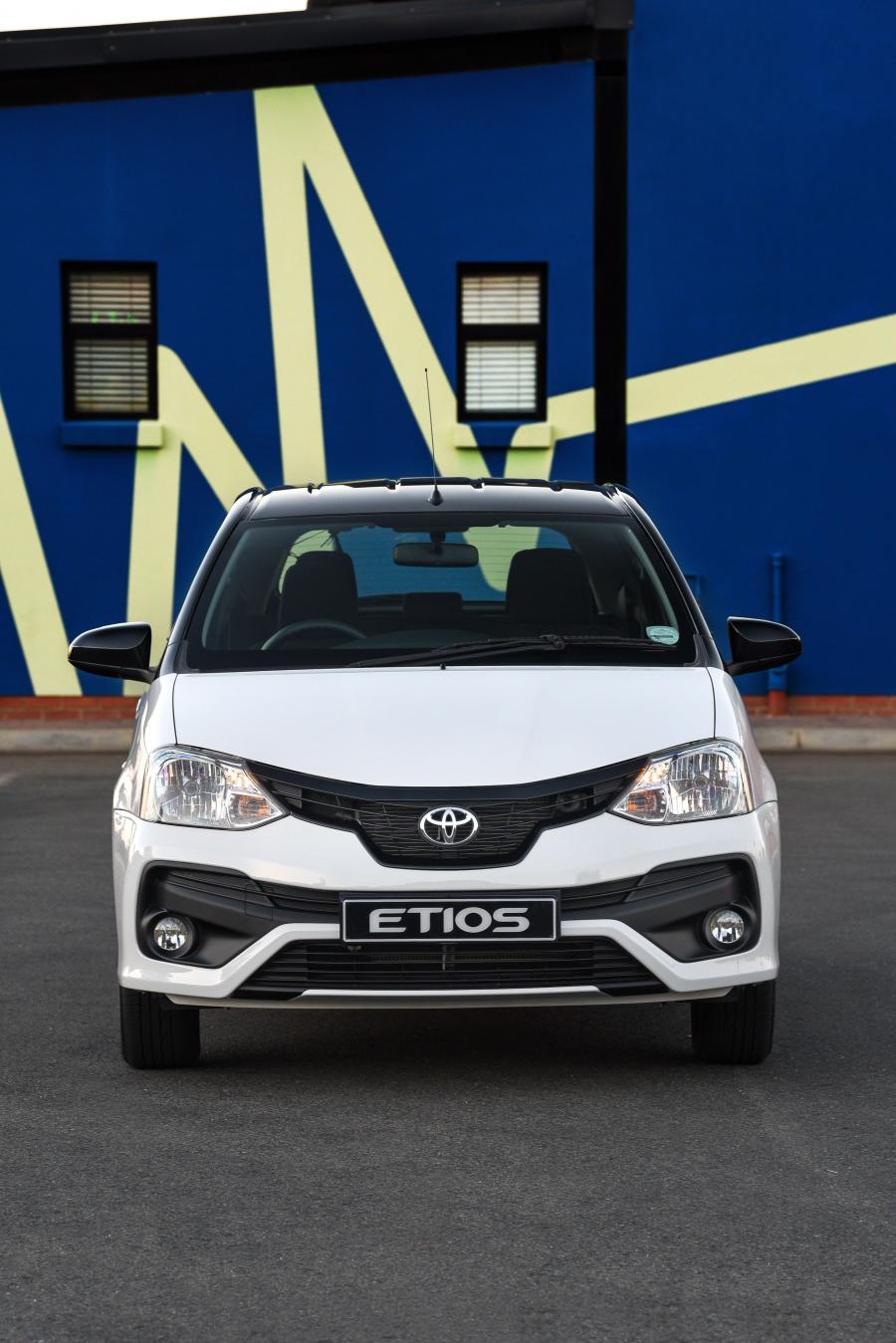  Toyota Etios Sport 2018 года  (ZA) (фото 3 из 33)